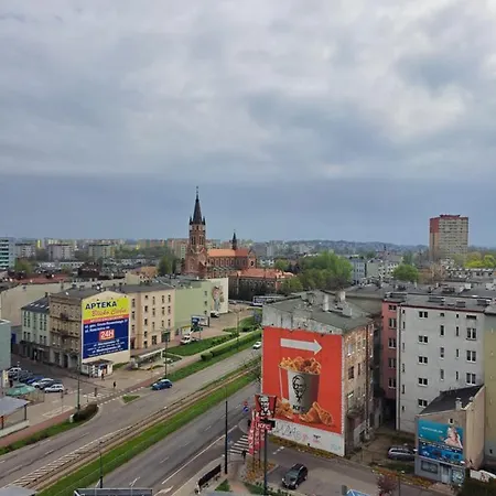 Kraju Centrum Z Fotelem Masujacym Lägenhet