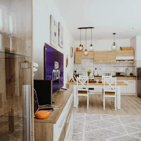 شقة Kraju Centrum Z Fotelem Masujacym