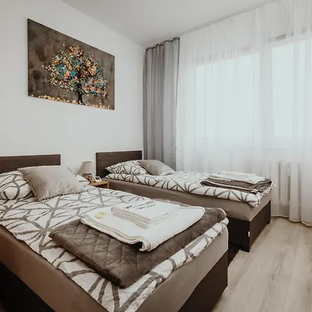 Kraju Centrum Z Fotelem Masujacym *