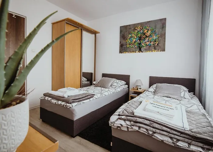 Kraju Centrum Z Fotelem Masujacym Apartment *