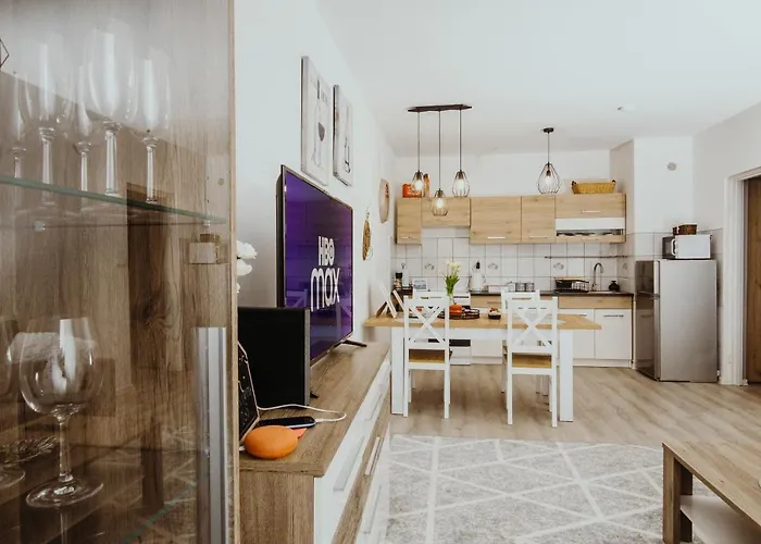 Apartmán Kraju Centrum Z Fotelem Masujacym